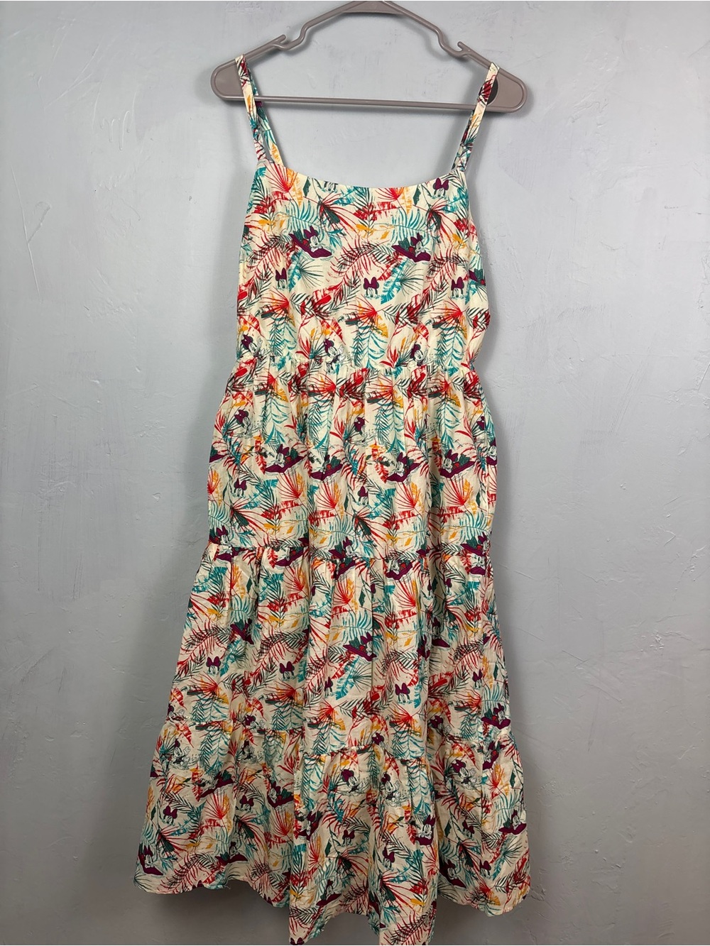 NWT Disney Minnie Mouse Tropical Floral Tiered Sundress with allover print